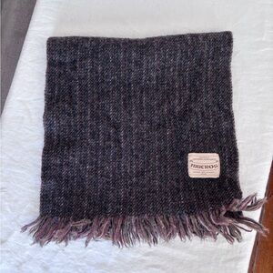 Mucros WeaversWool Scarf Traditional Herringbone Pattern Fringed Ends 68 inches